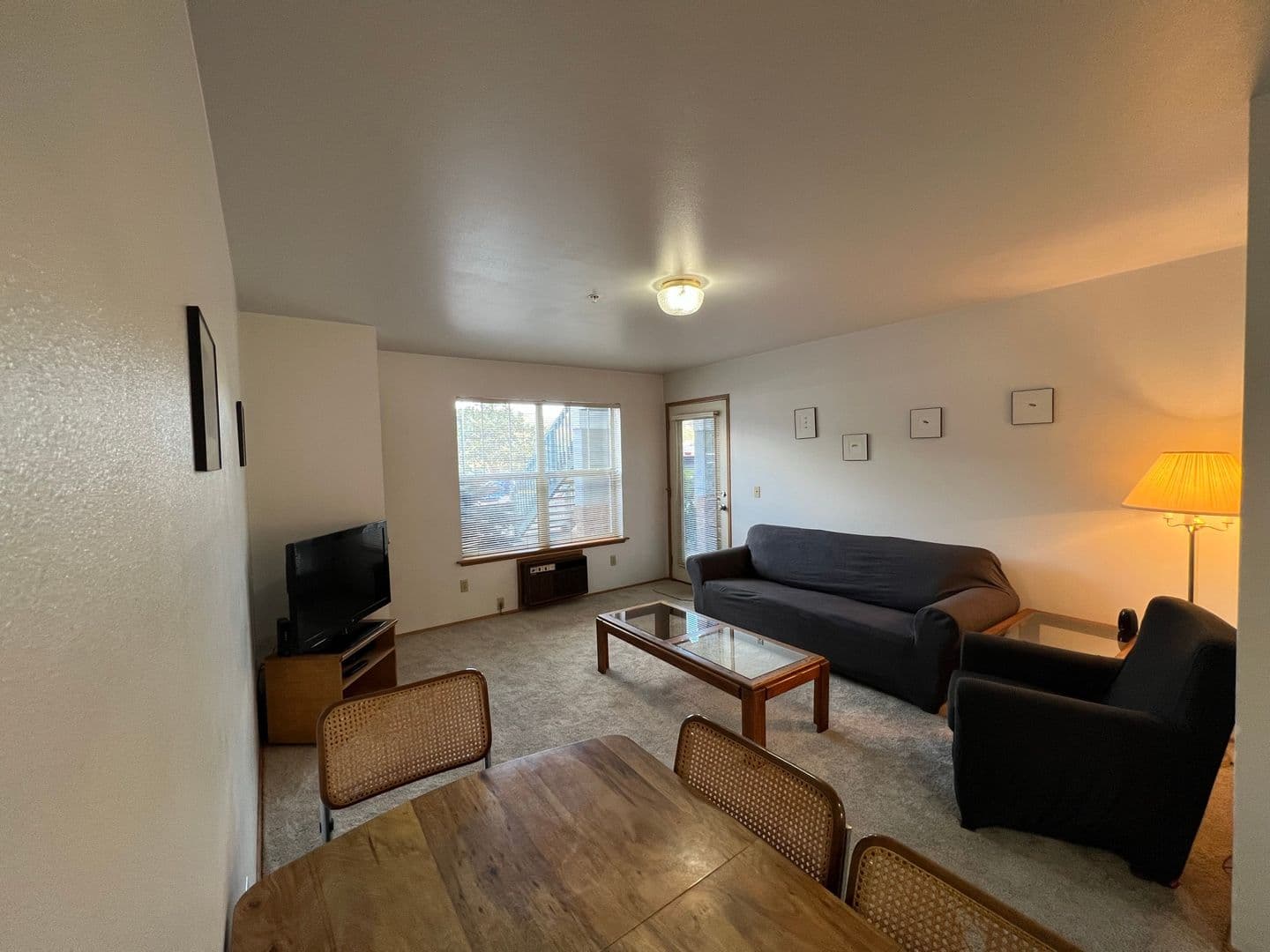 Hood River House: 714 Cascade Ave