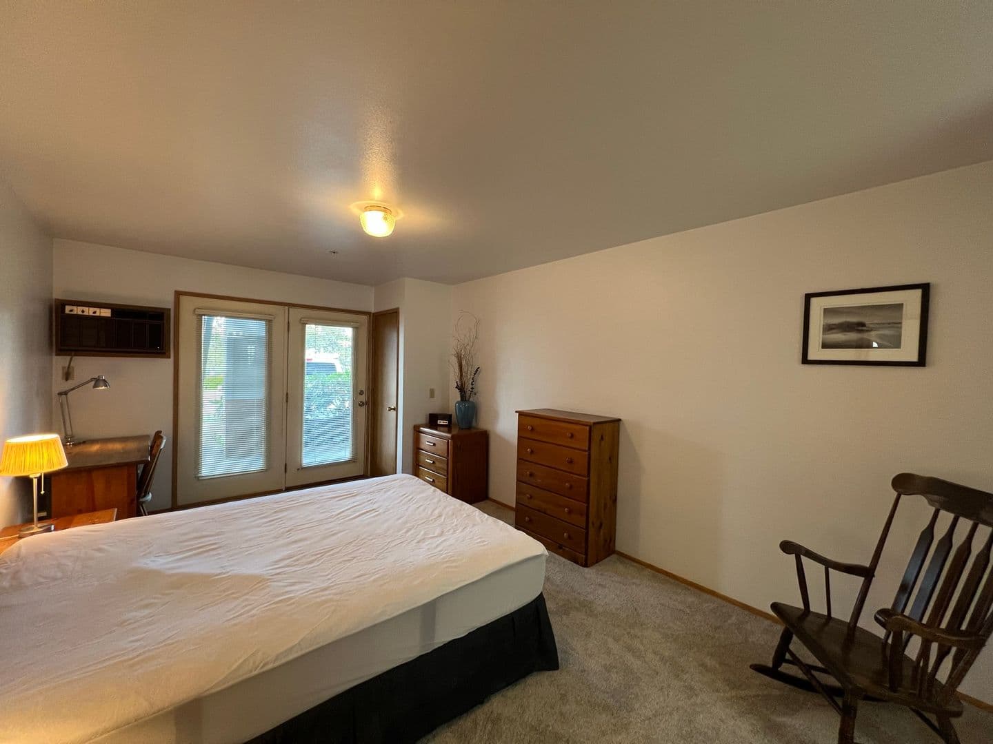 Hood River House: 714 Cascade Ave
