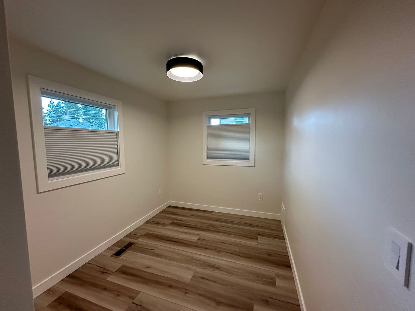Hood River House: 1019 Wilson St.
