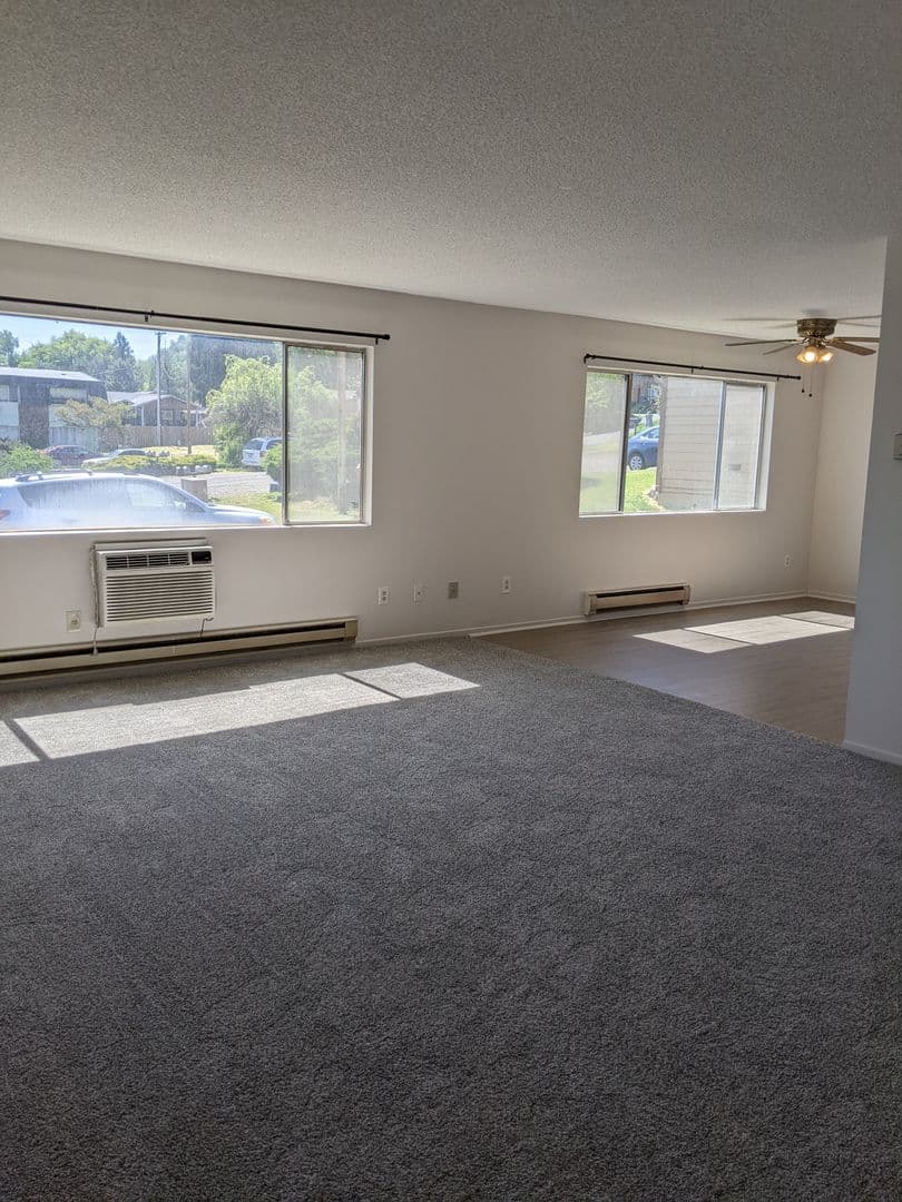 The Dalles Apartment: 1111 Eric Ct.