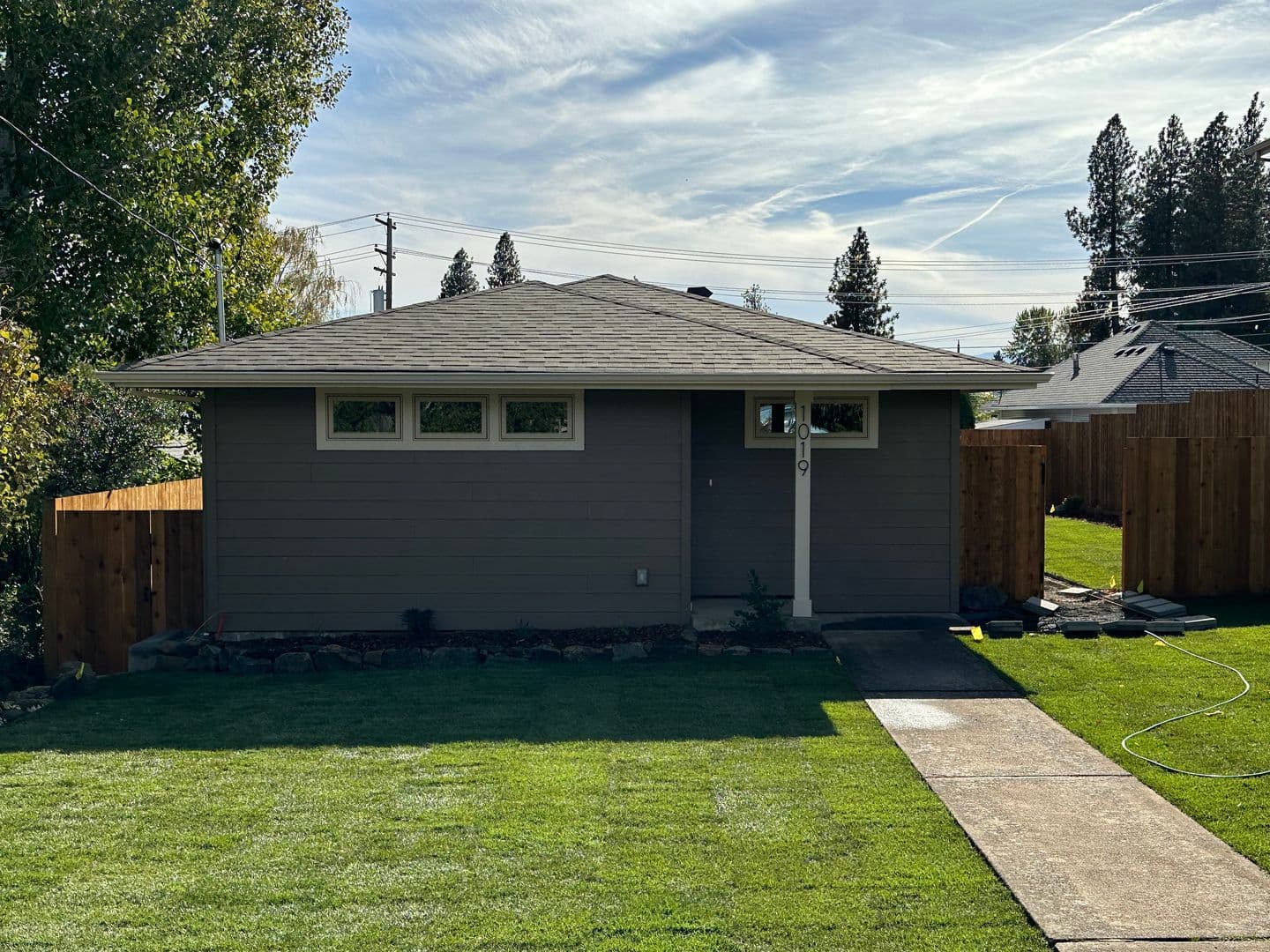 Hood River House: 1019 Wilson St.