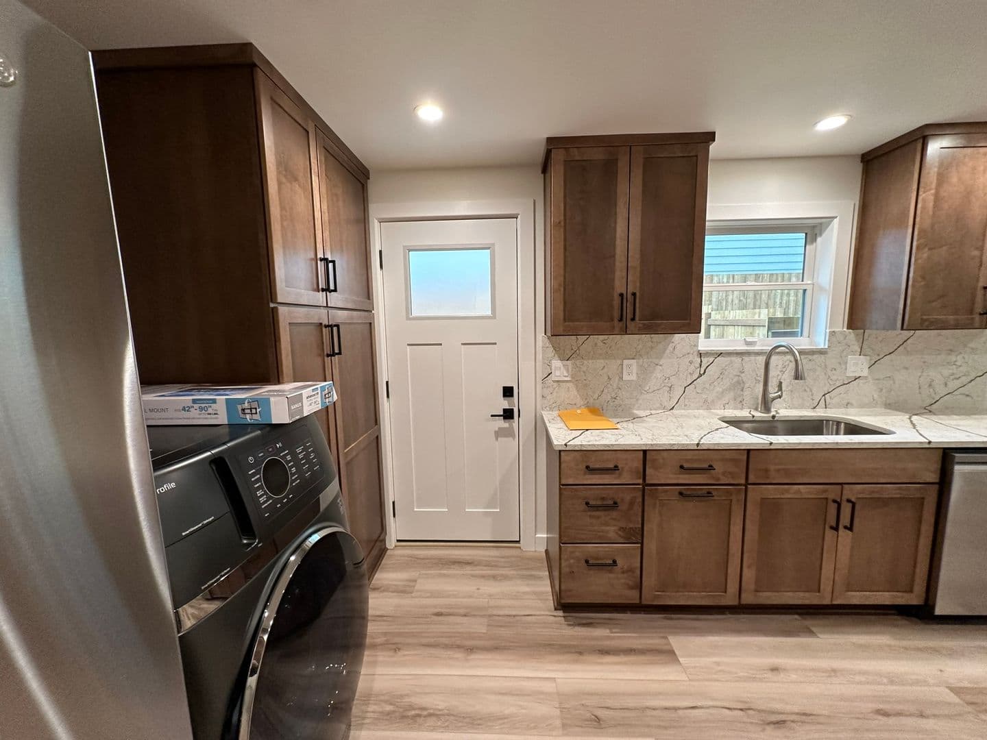 Hood River House: 1019 Wilson St.