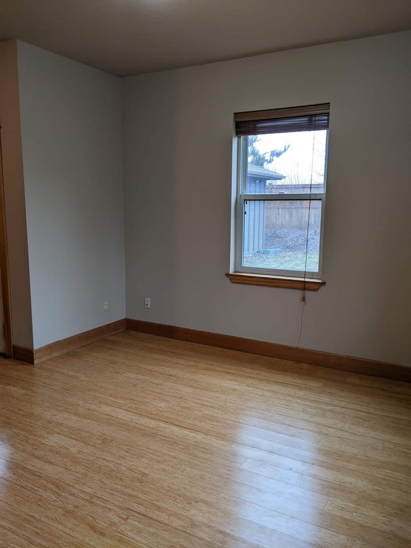 Hood River House: 675 Larch Court