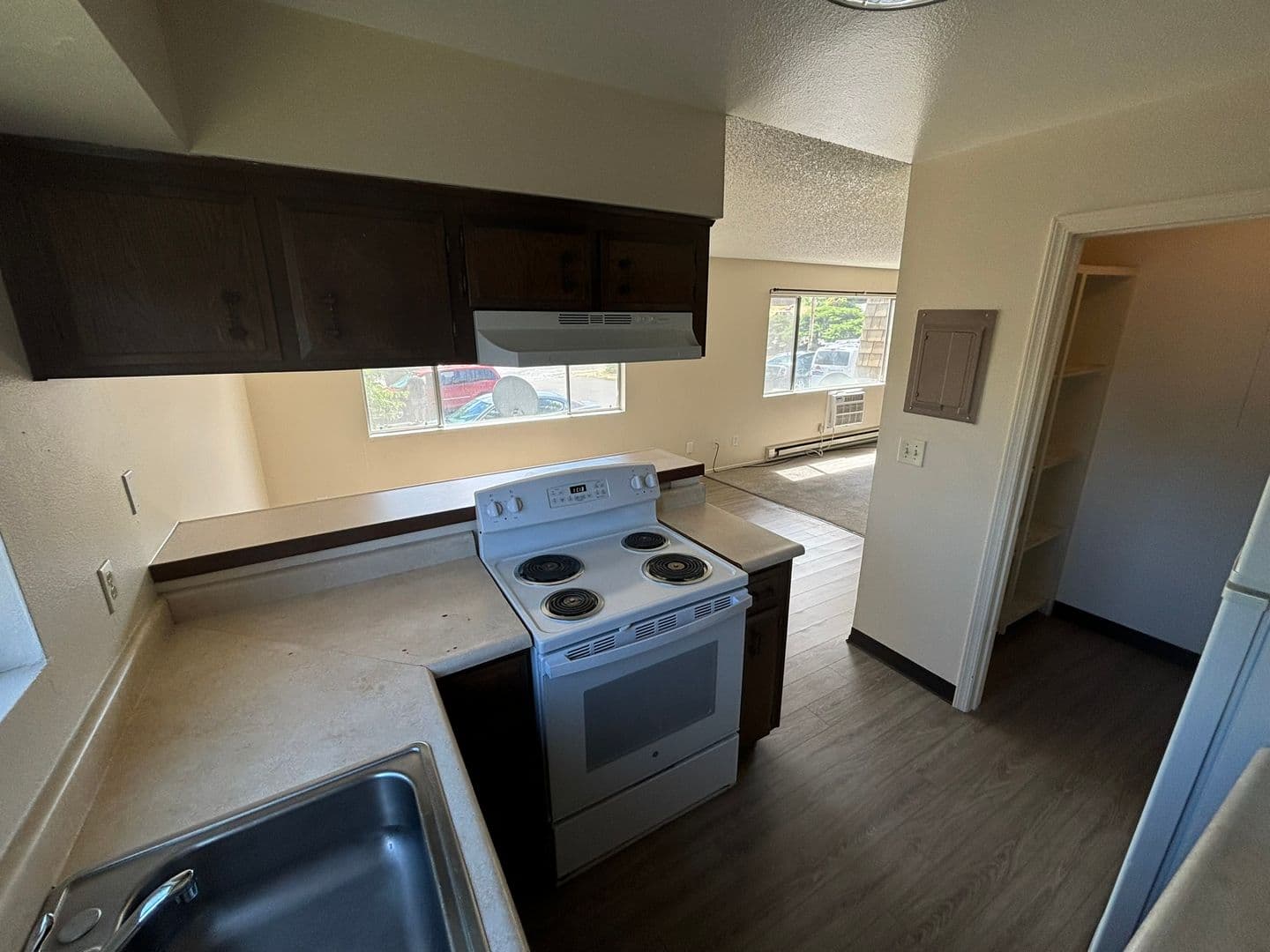 The Dalles Apartment: 1111 Eric Ct.