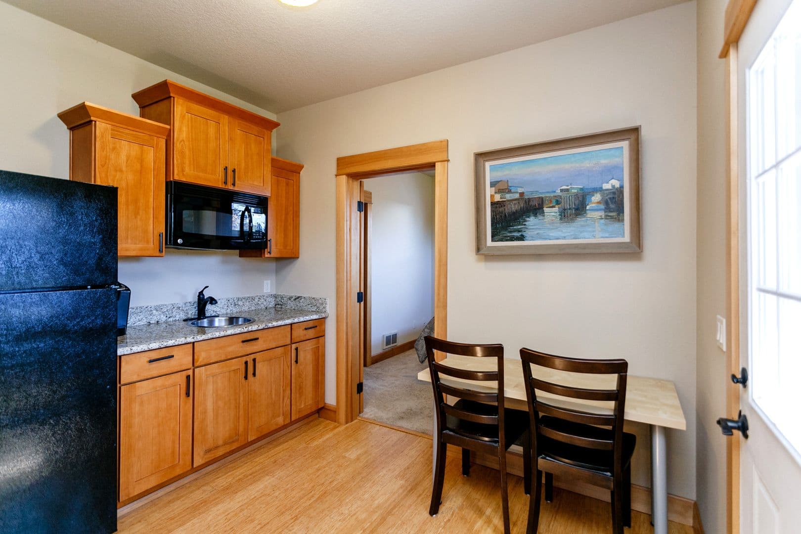 Hood River House: 675 Larch Court