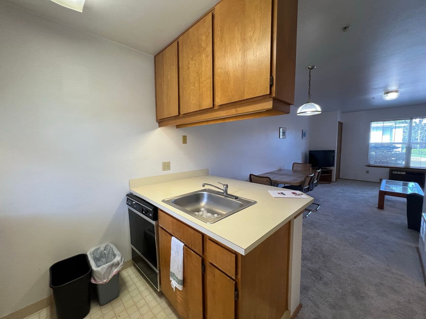 Hood River House: 714 Cascade Ave