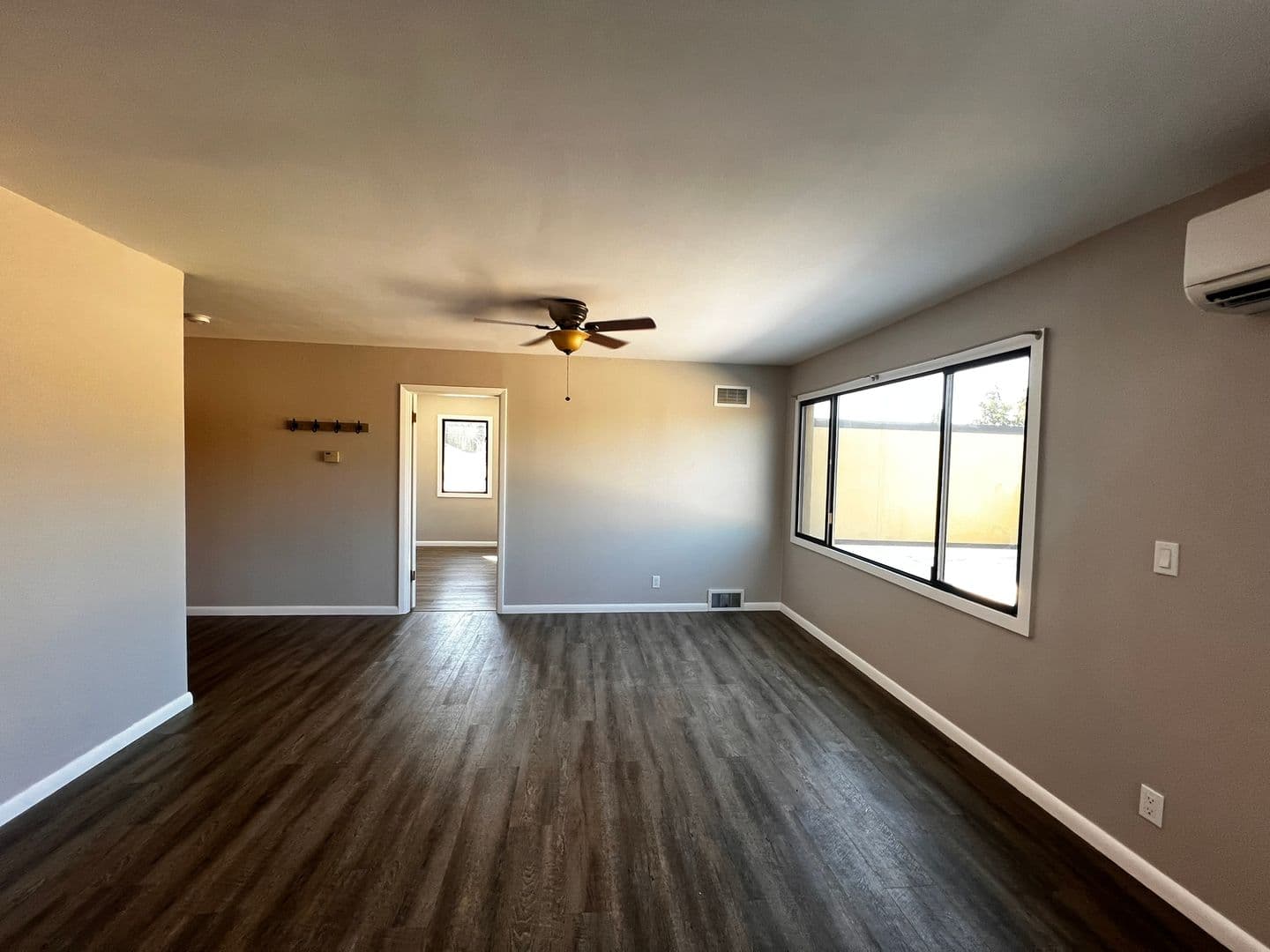 Hood River Apartment: 1808 Belmont Ave
