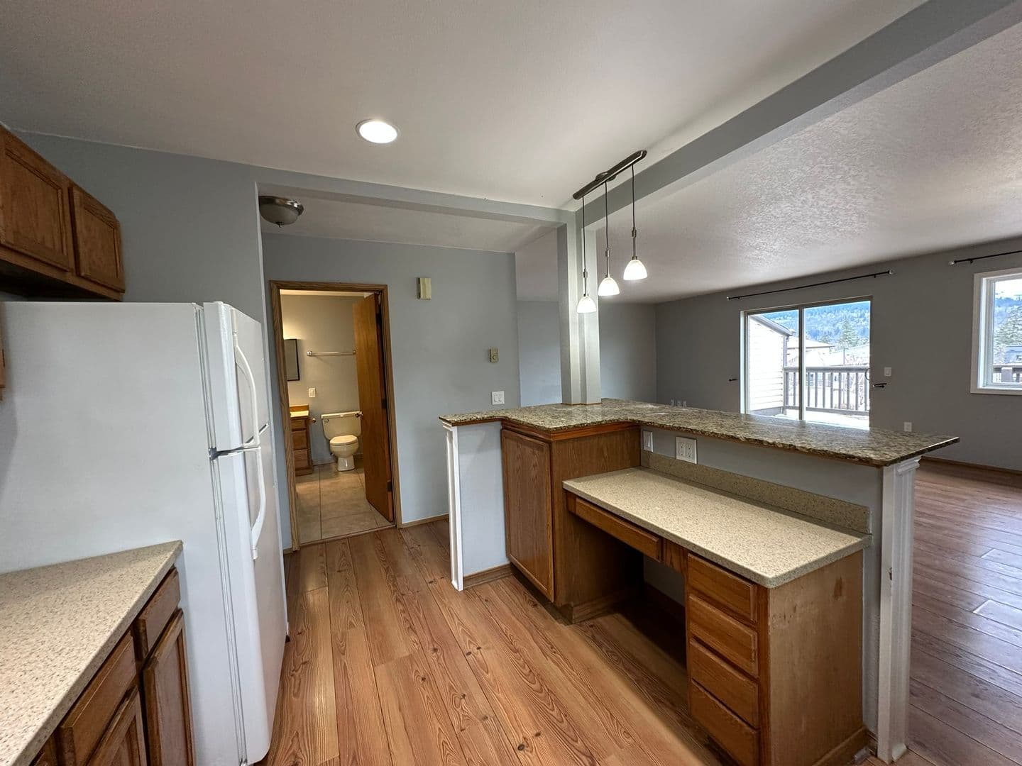 Hood River Apartment: 2495 Wasco St