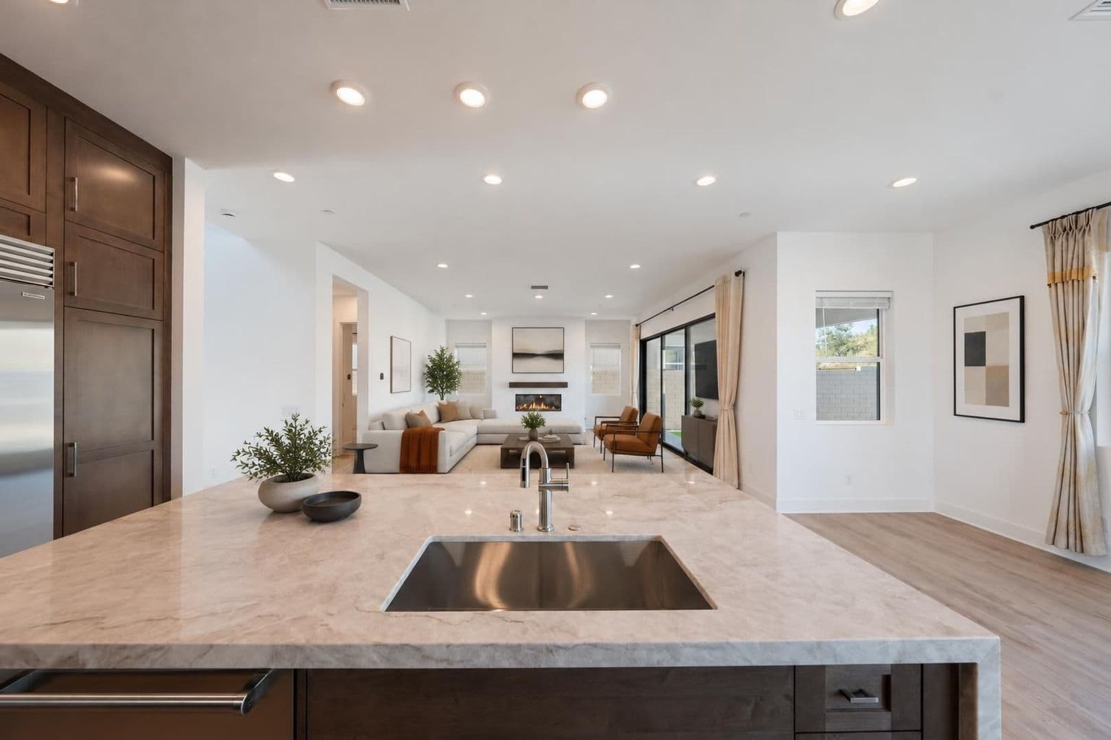 Valencia House: 27554 Elderberry Dr Valencia, CA 91381