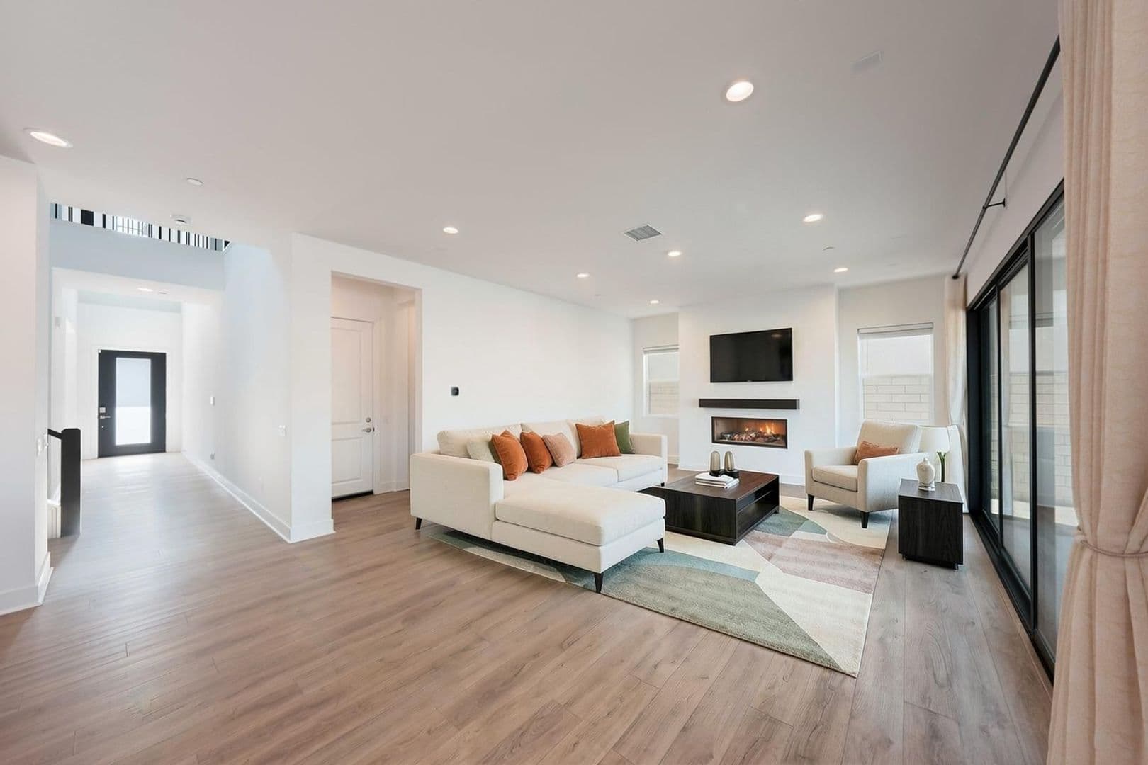 Valencia House: 27554 Elderberry Dr Valencia, CA 91381