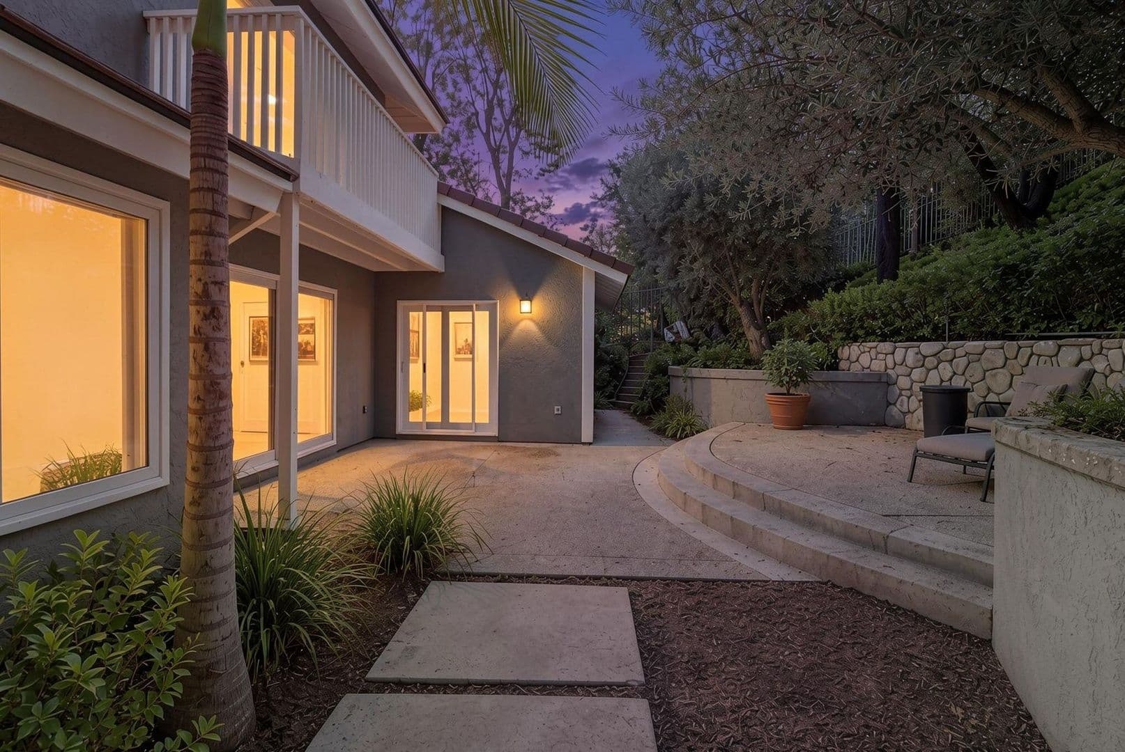 Santa Ana House: 9881 Foxrun Rd
