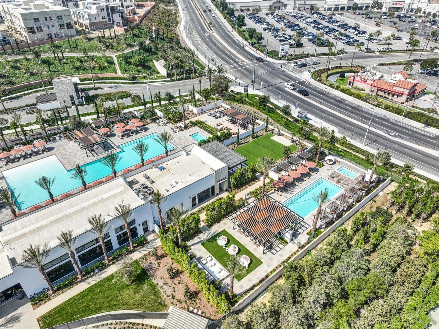Montebello House: 1285 Hollyleaf Terrace