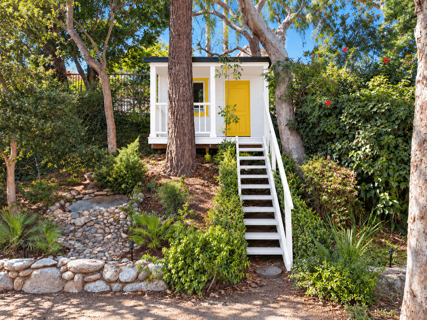 Santa Ana House: 9881 Foxrun Rd