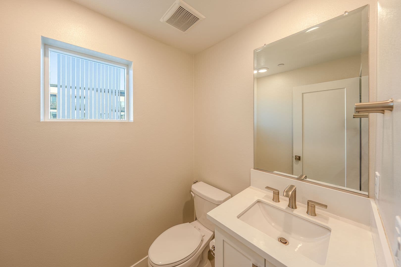 Irvine House: 232 Keeper