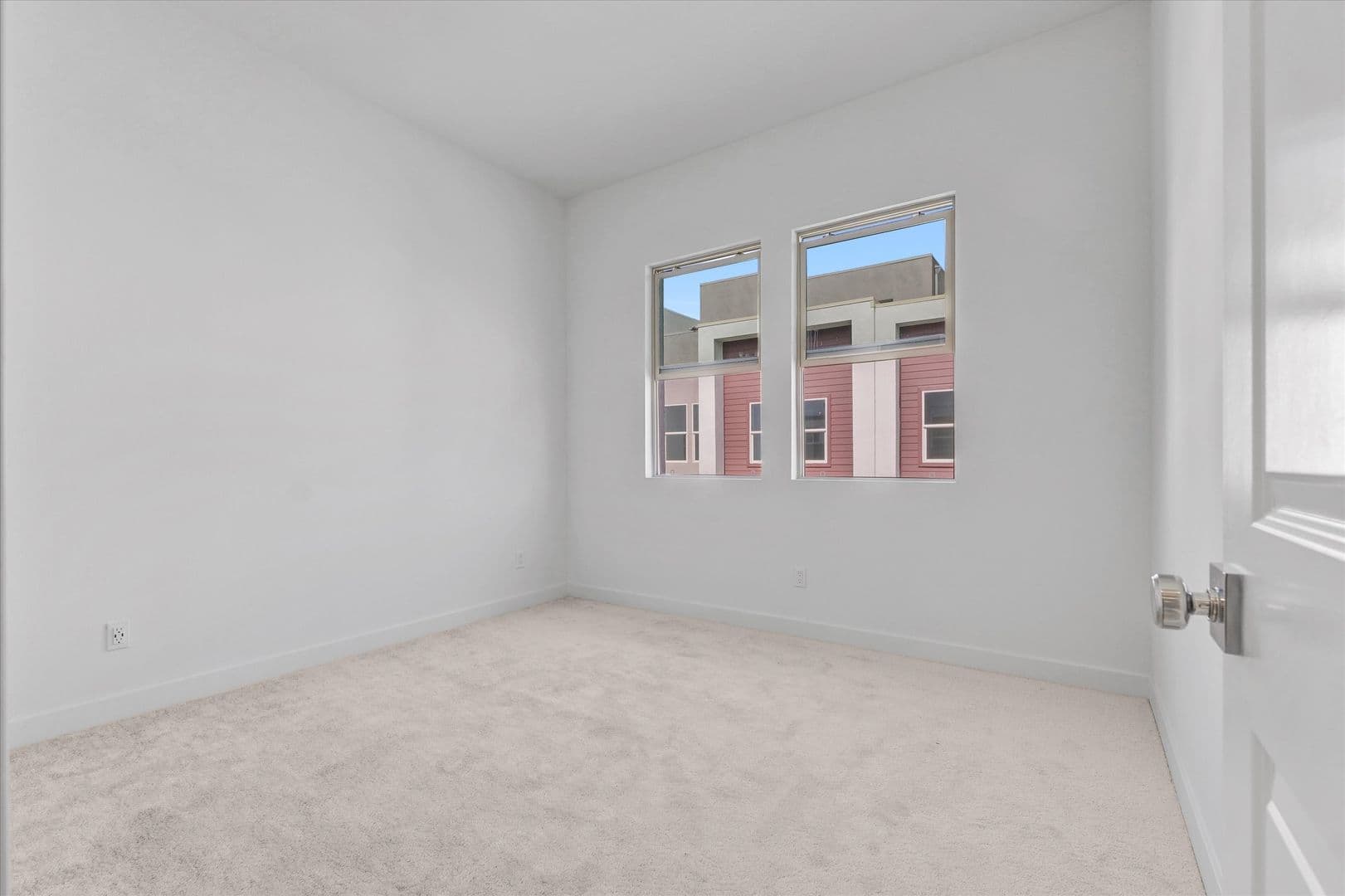 Montebello House: 1285 Hollyleaf Terrace