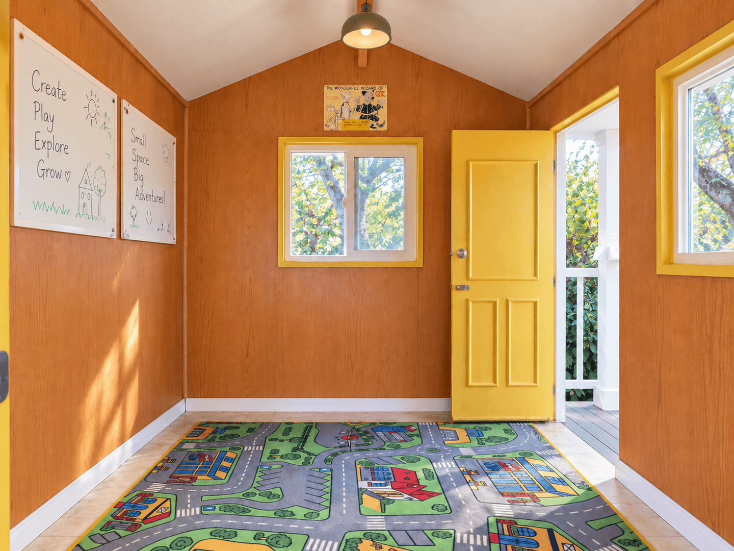 Santa Ana House: 9881 Foxrun Rd