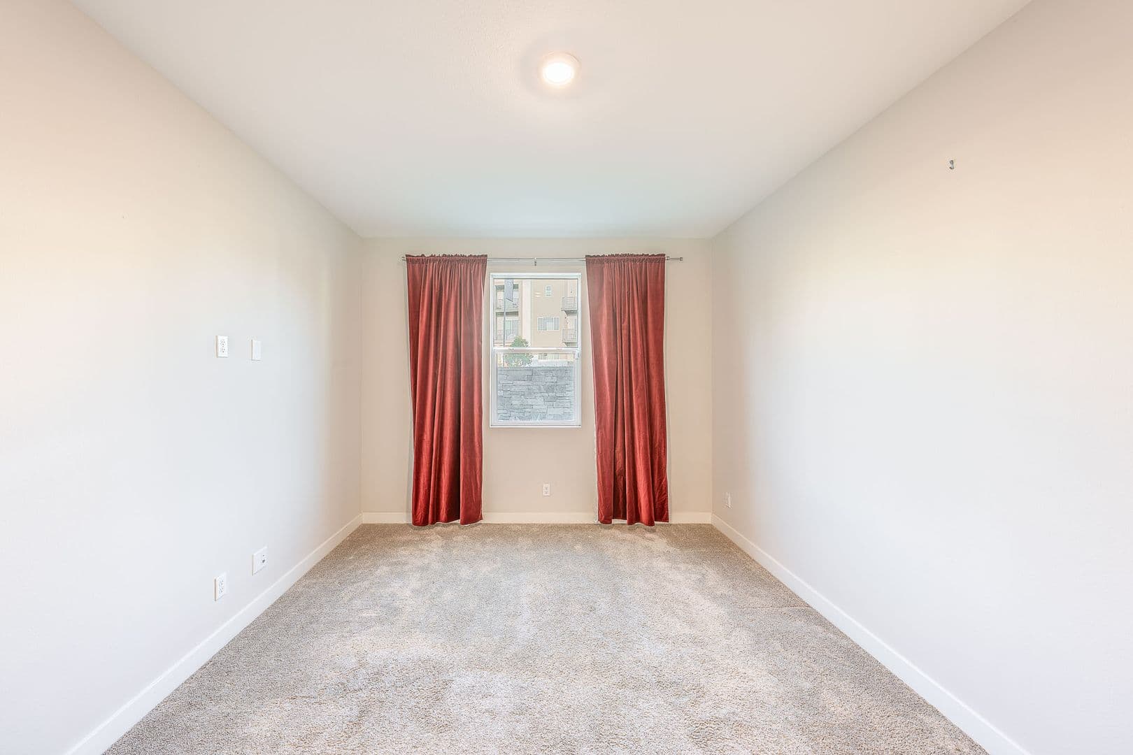 Irvine House: 232 Keeper