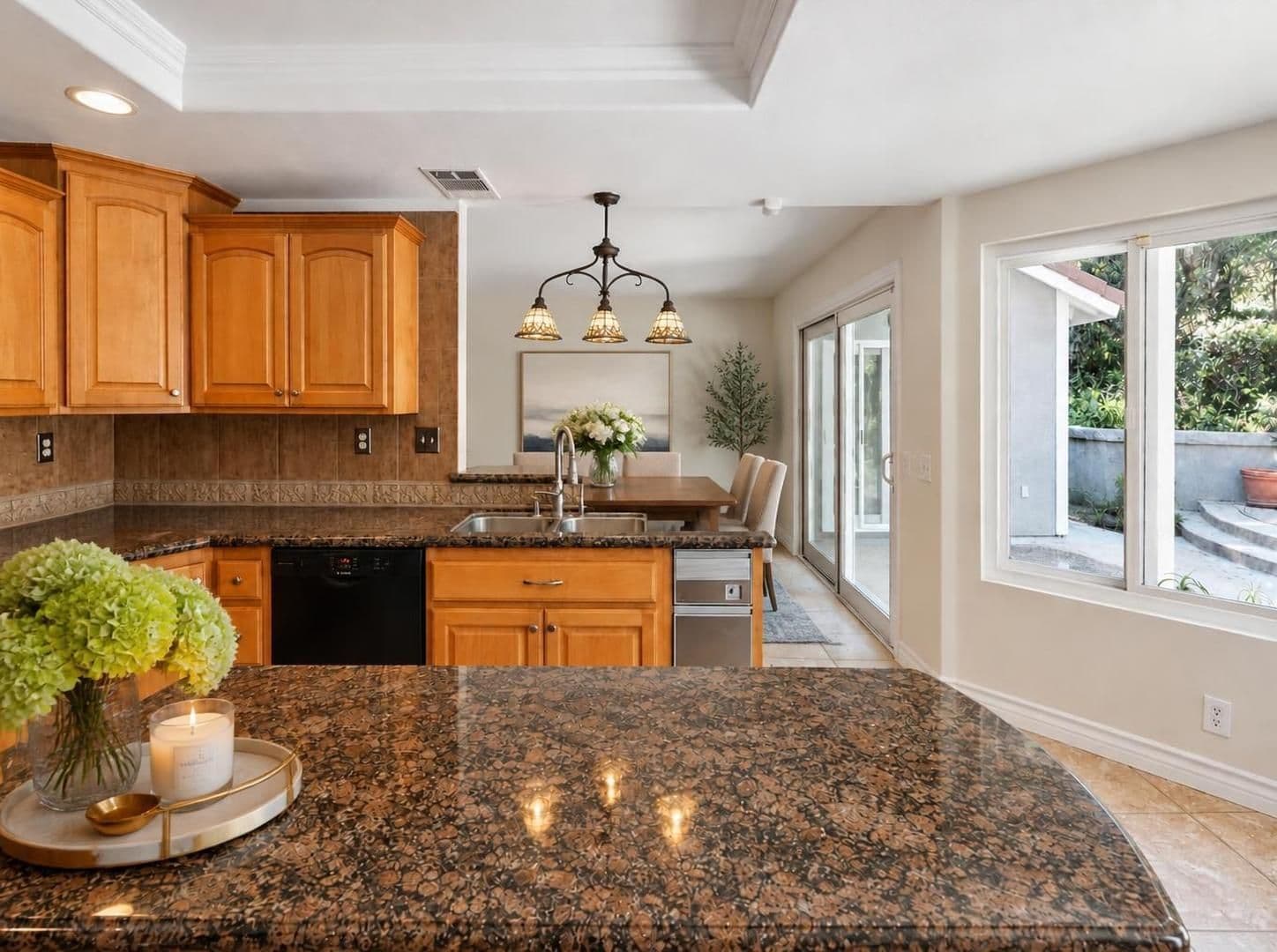 Santa Ana House: 9881 Foxrun Rd