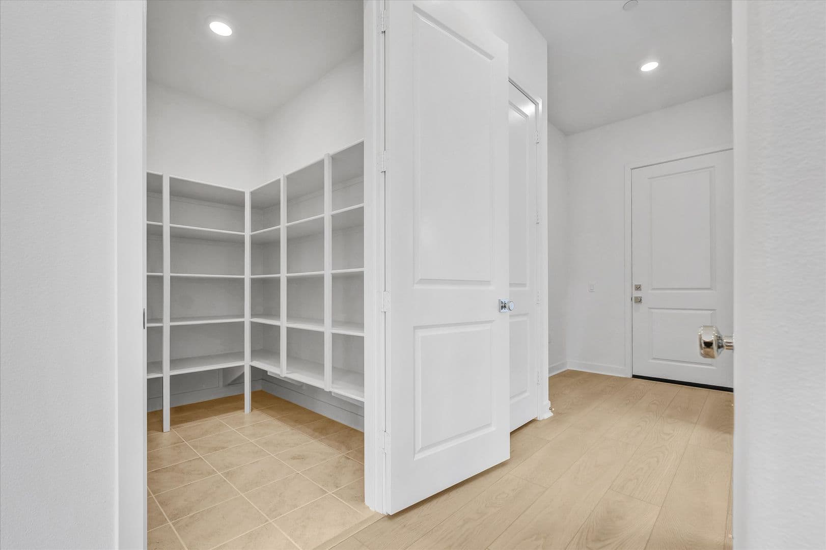 Montebello House: 1285 Hollyleaf Terrace