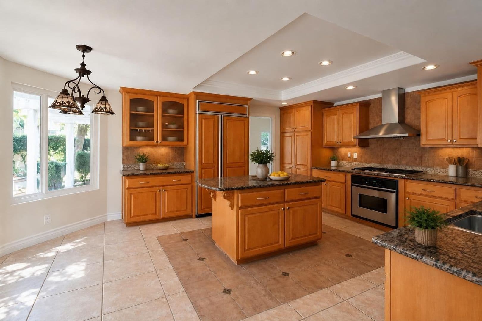 Santa Ana House: 9881 Foxrun Rd