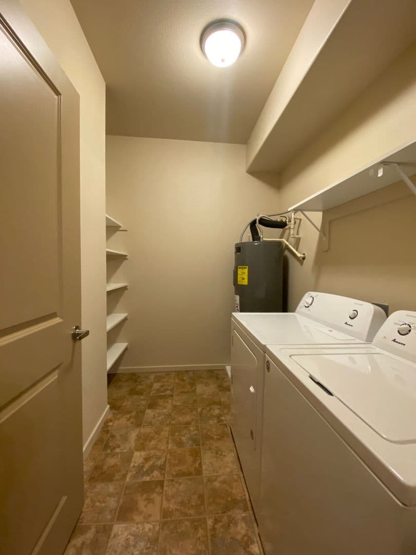 Post Falls Apartment: Sweetwater Circle