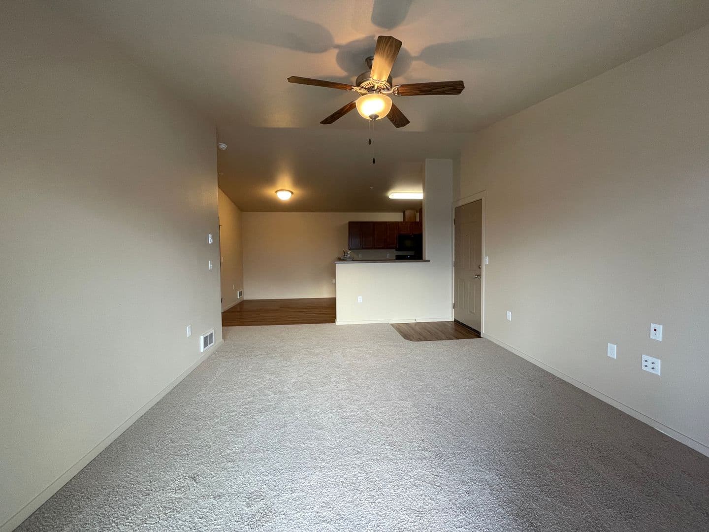 Post Falls Apartment: Sweetwater Circle