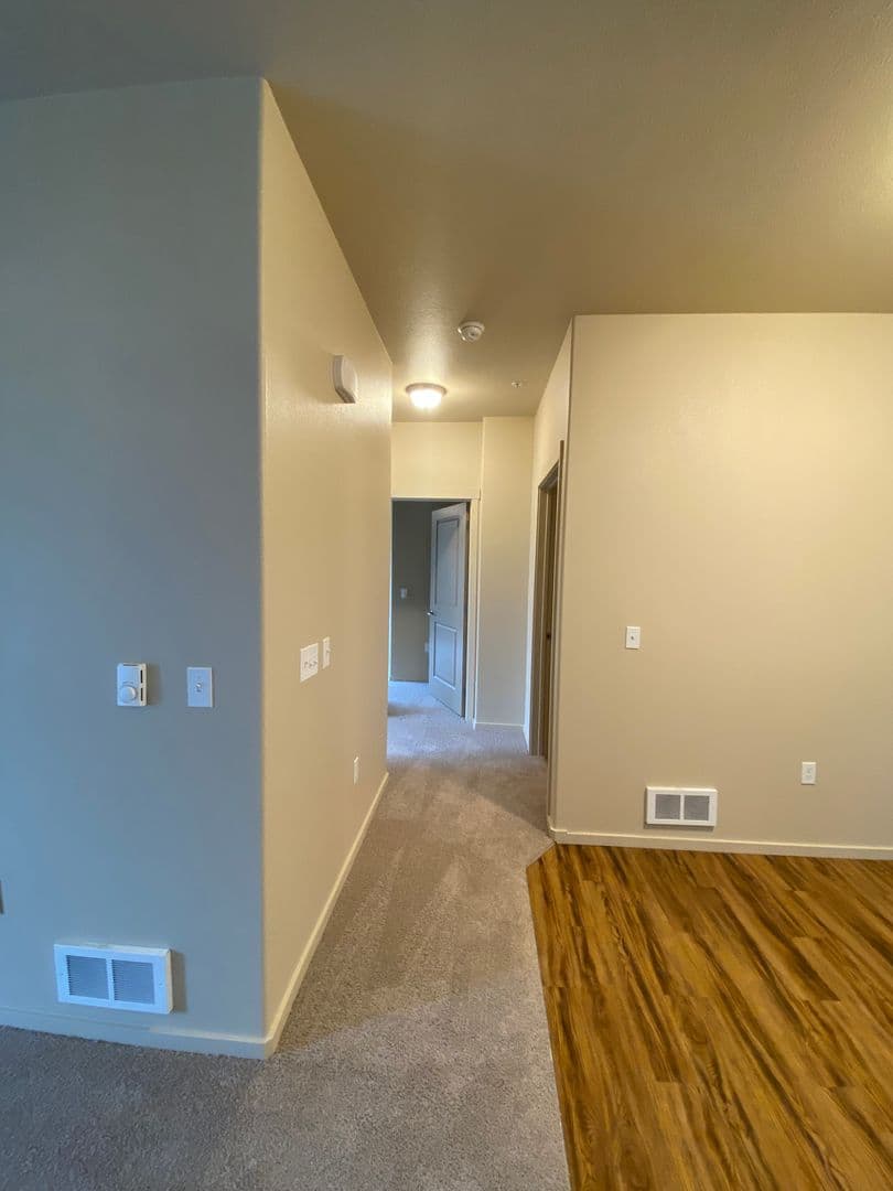 Post Falls Apartment: Sweetwater Circle