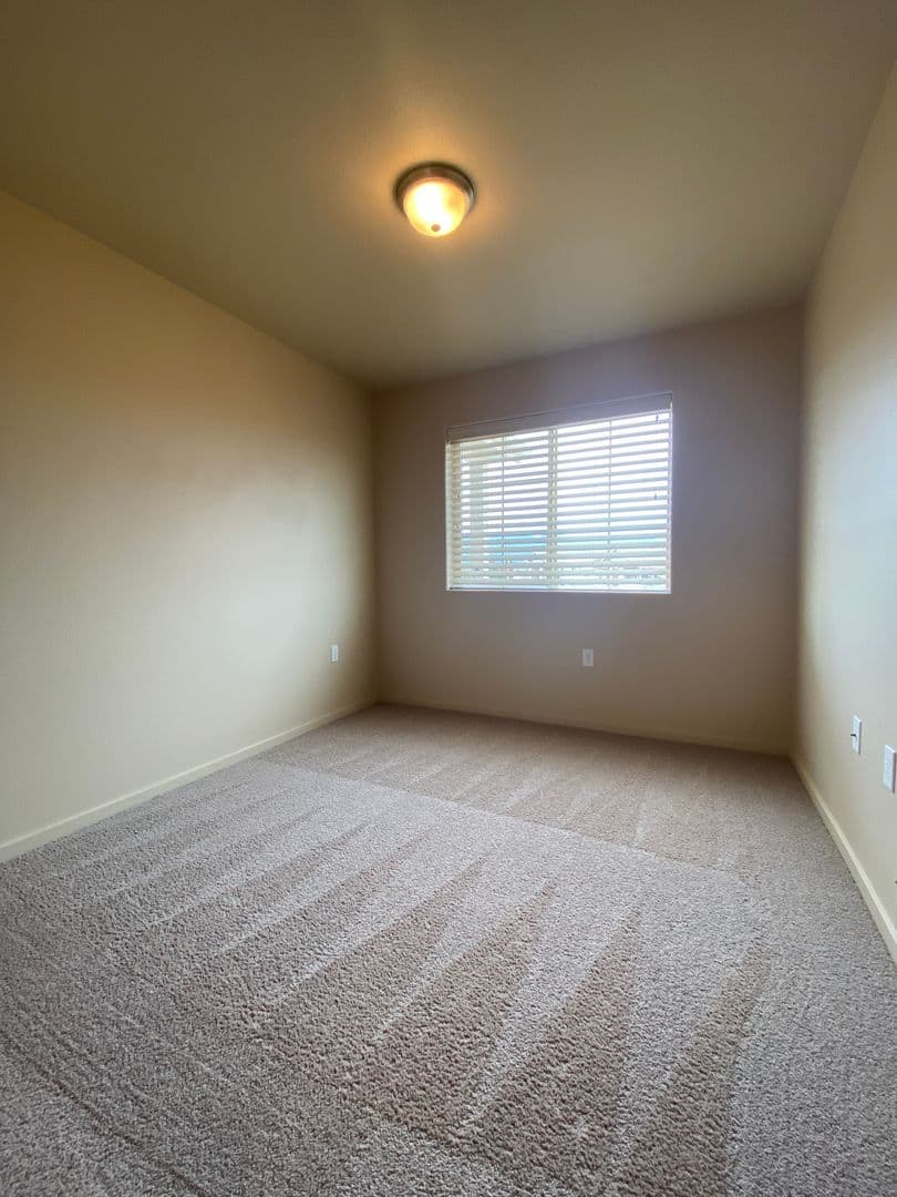Post Falls Apartment: Sweetwater Circle
