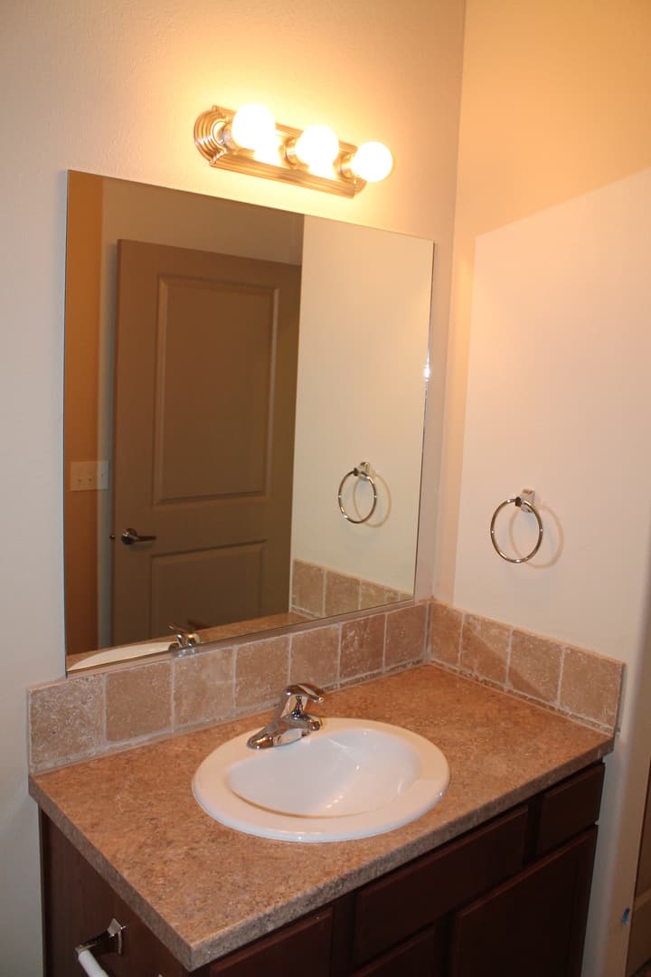 Post Falls Apartment: Sweetwater Circle
