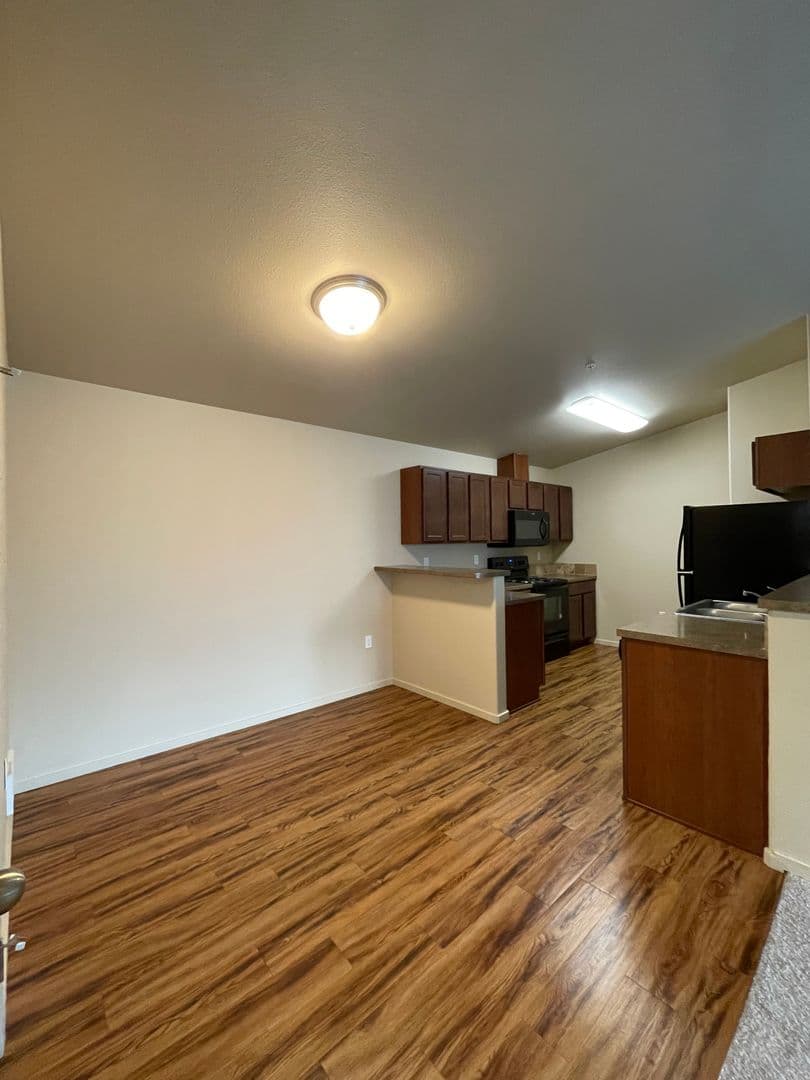 Post Falls Apartment: Sweetwater Circle