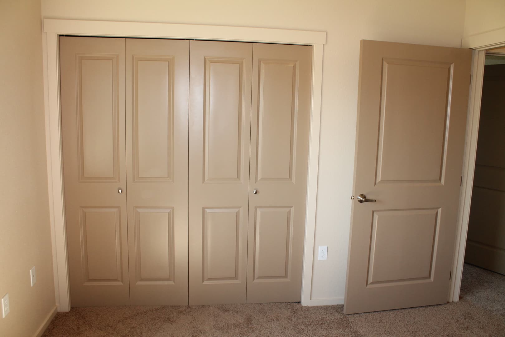 Post Falls Apartment: Sweetwater Circle