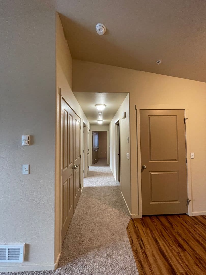 Post Falls Apartment: Sweetwater Circle