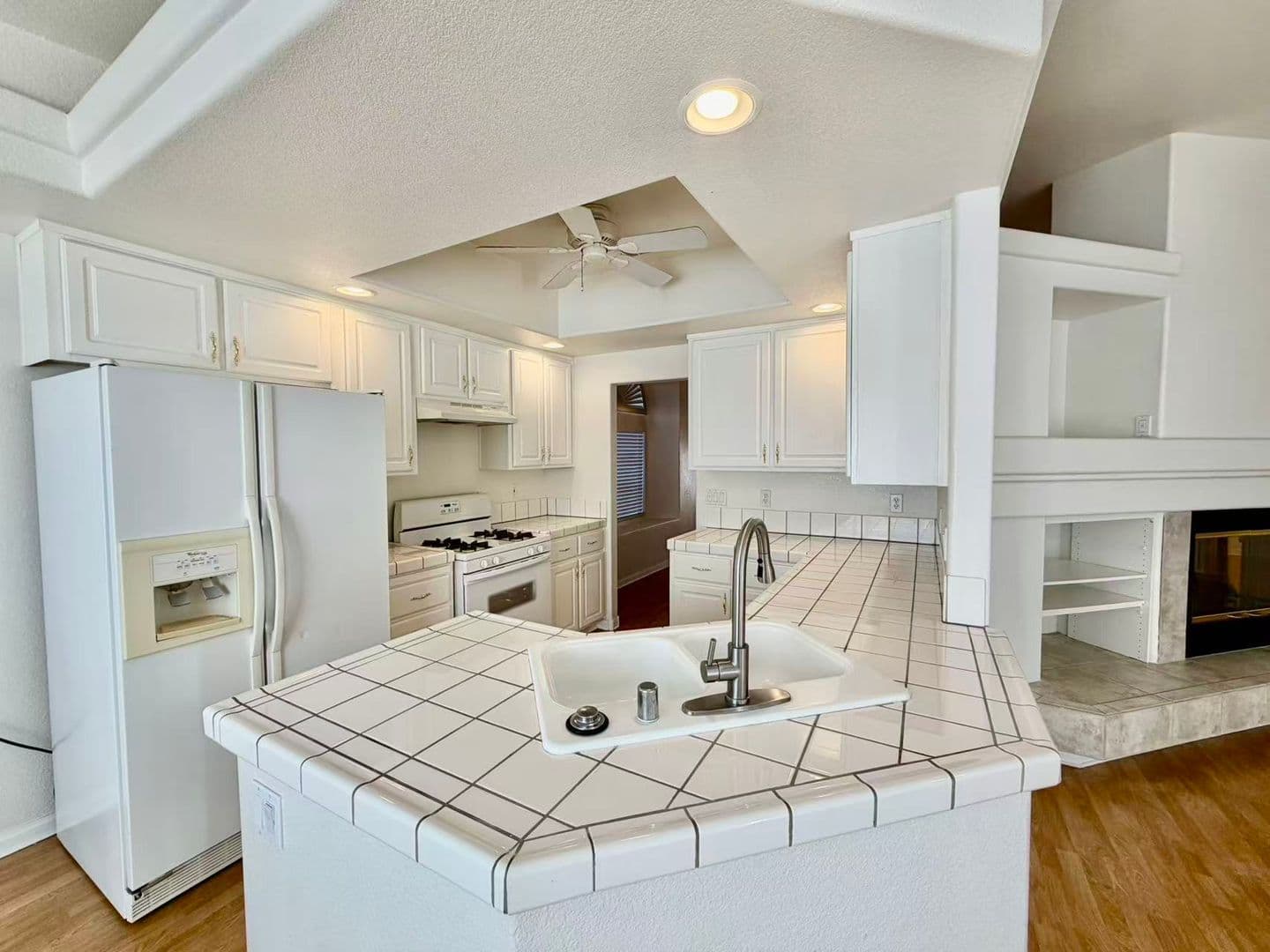 Las Vegas House: 8605 W Gilmore Ave