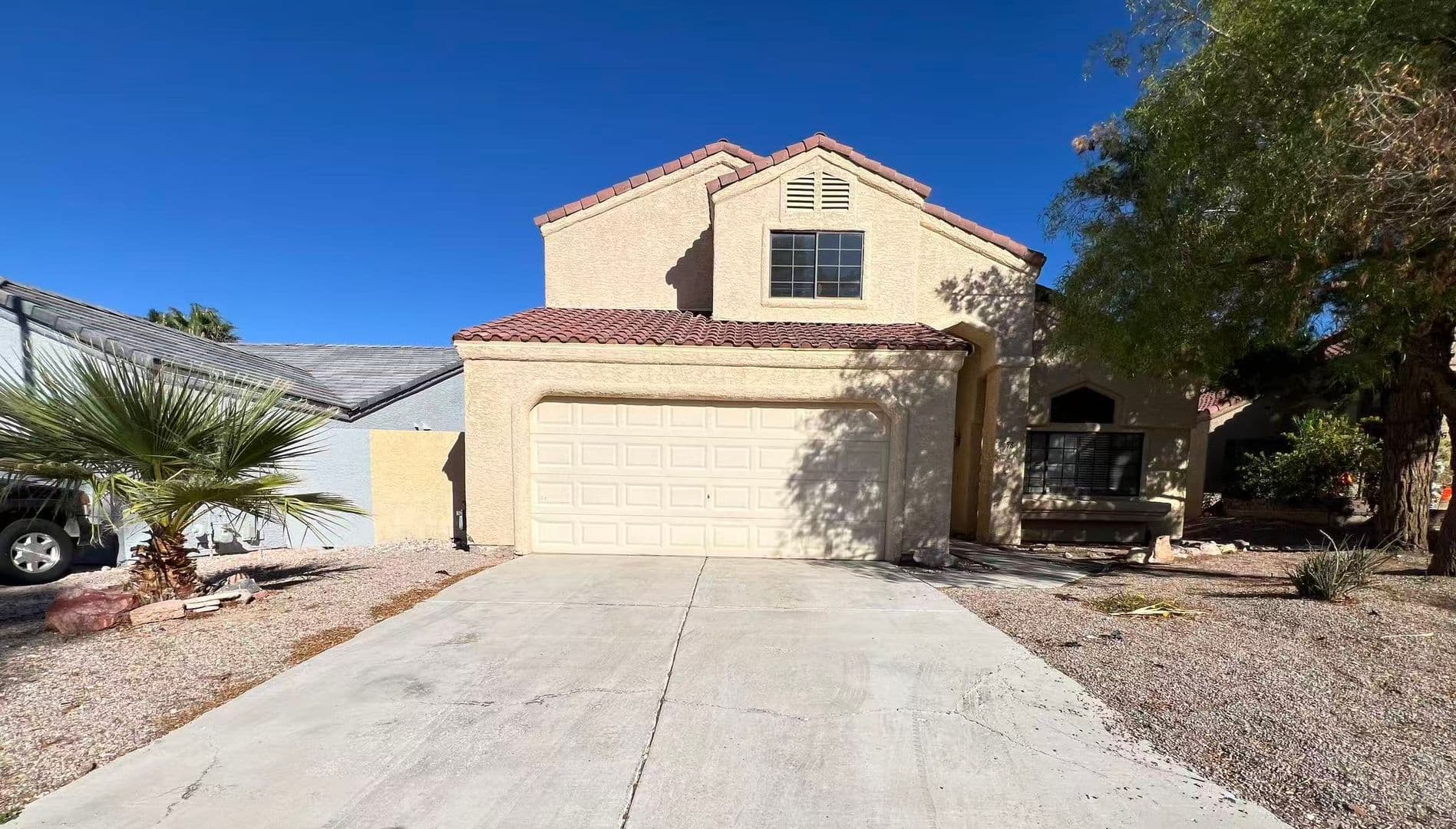 Henderson House: 98 Trevor Dr
