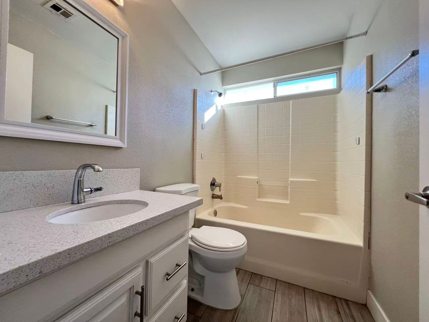 Las Vegas House: 9363 Graceful Gold St