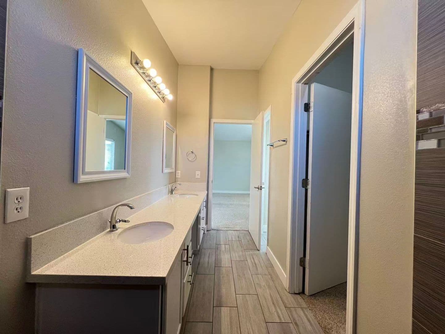 Las Vegas House: 9363 Graceful Gold St