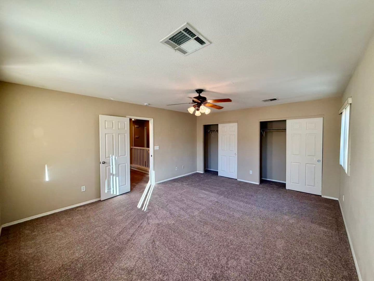 Henderson House: 1943 Sundown Canyon Dr