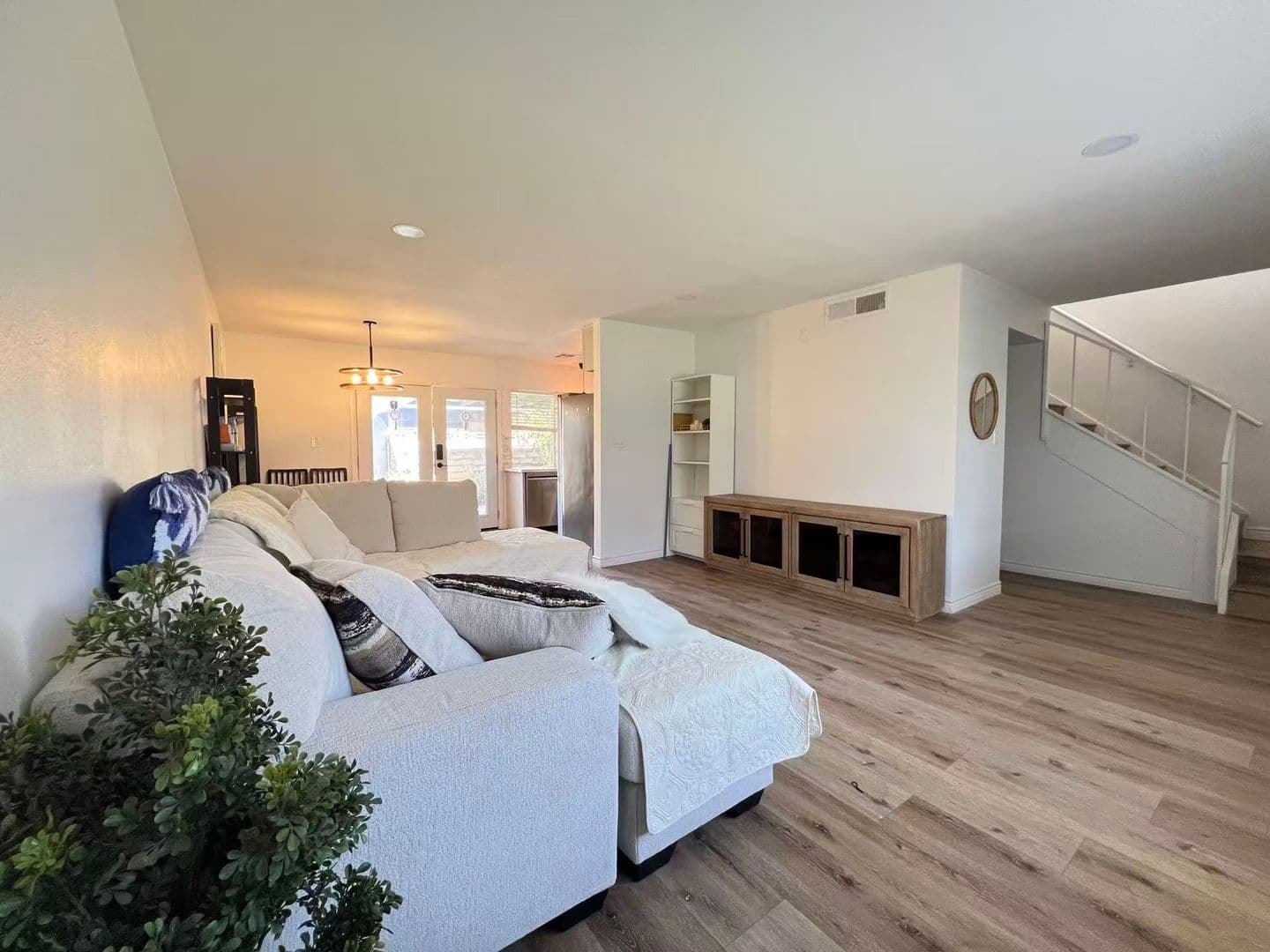 Las Vegas House: 6223 Meadow View Ln