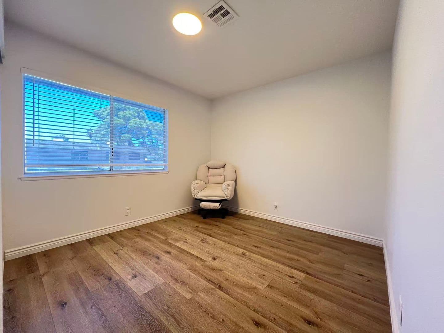 Las Vegas House: 6223 Meadow View Ln