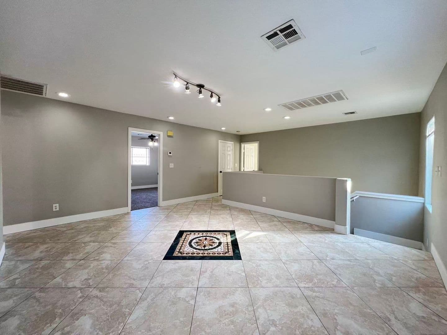 Las Vegas House: 8469 Cavaricci Ave