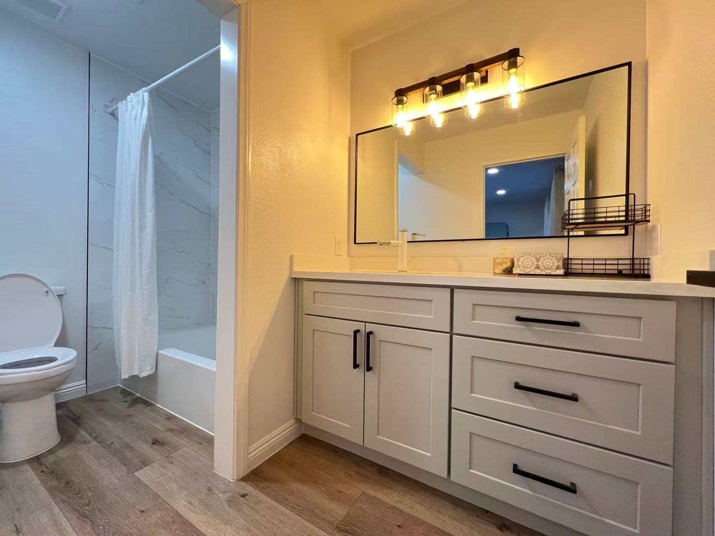 Las Vegas House: 6223 Meadow View Ln