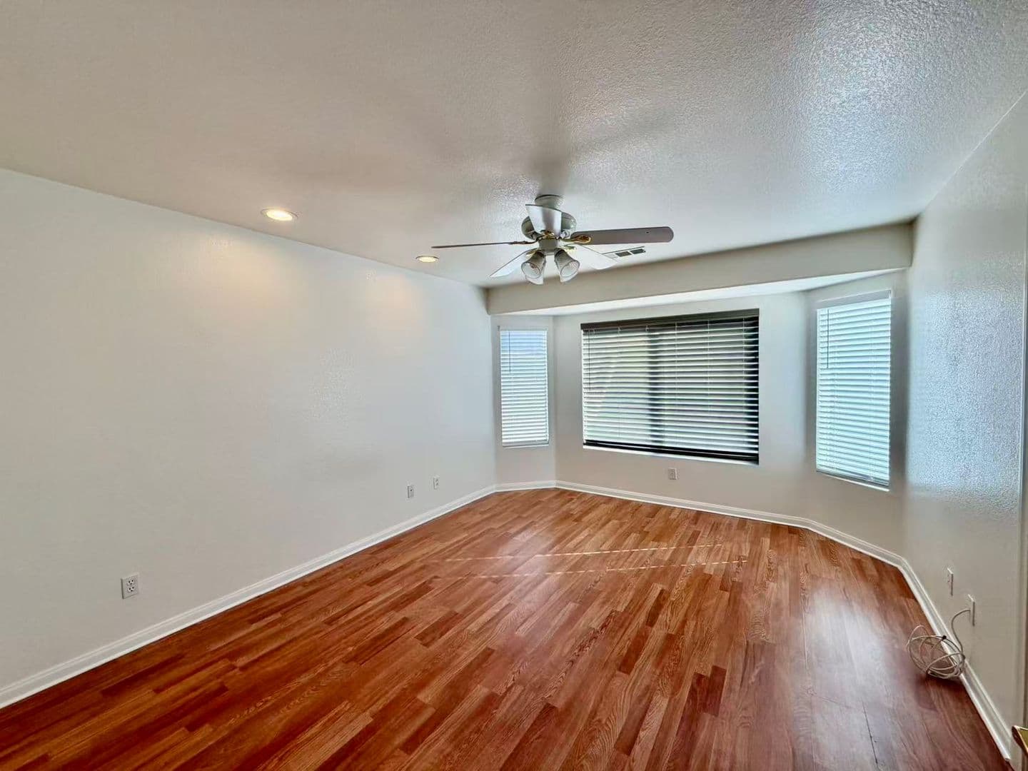 Las Vegas House: 8605 W Gilmore Ave