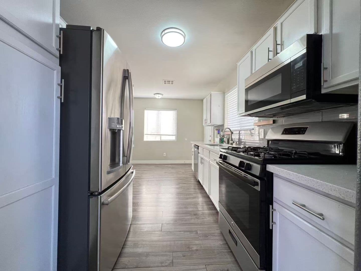 Las Vegas House: 9363 Graceful Gold St