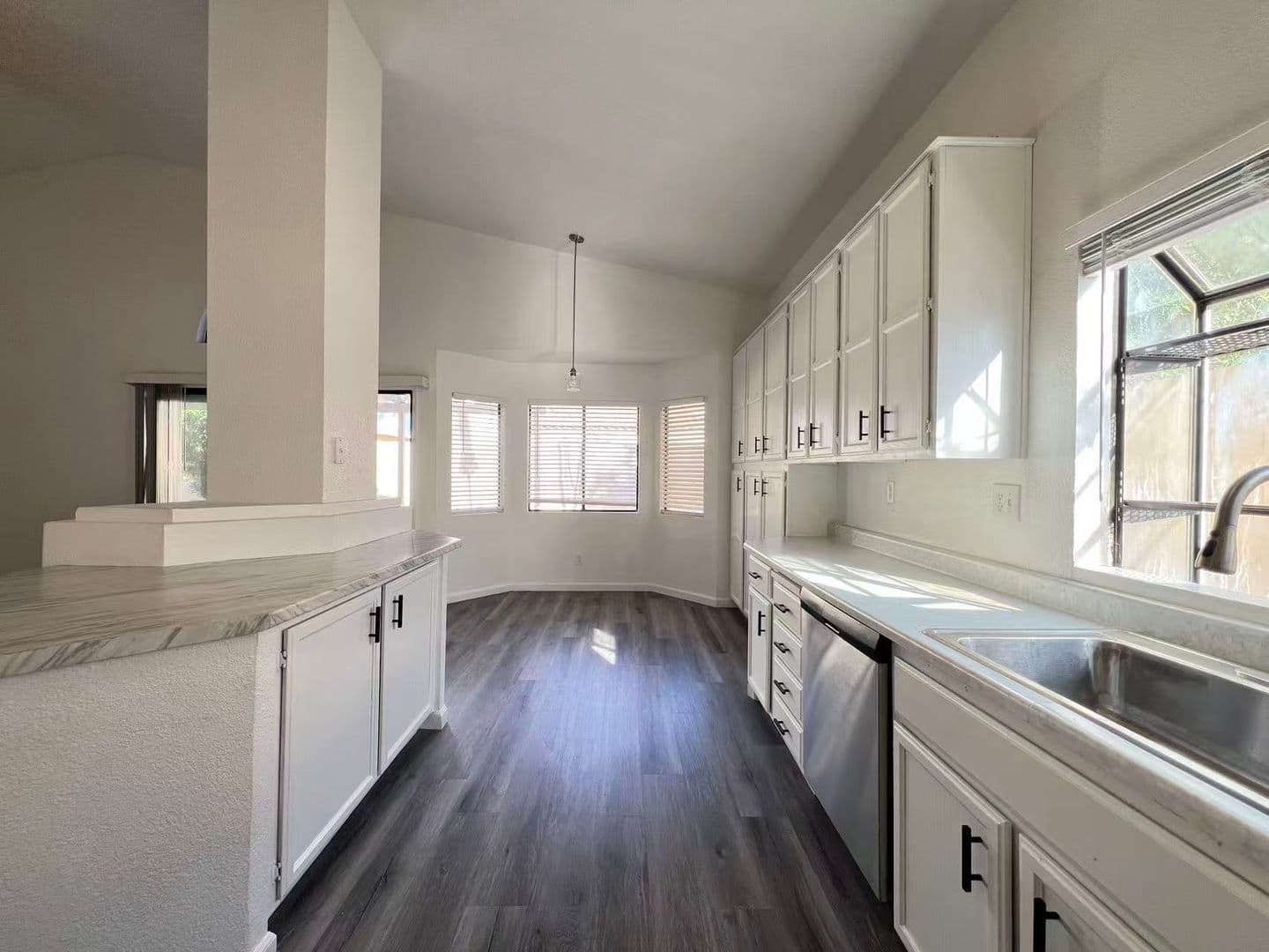 Henderson House: 98 Trevor Dr