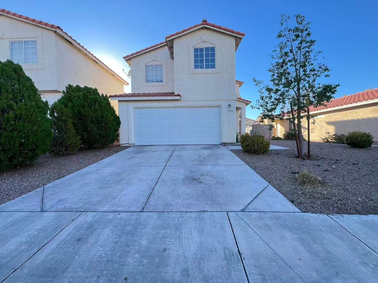 Las Vegas House: 9363 Graceful Gold St