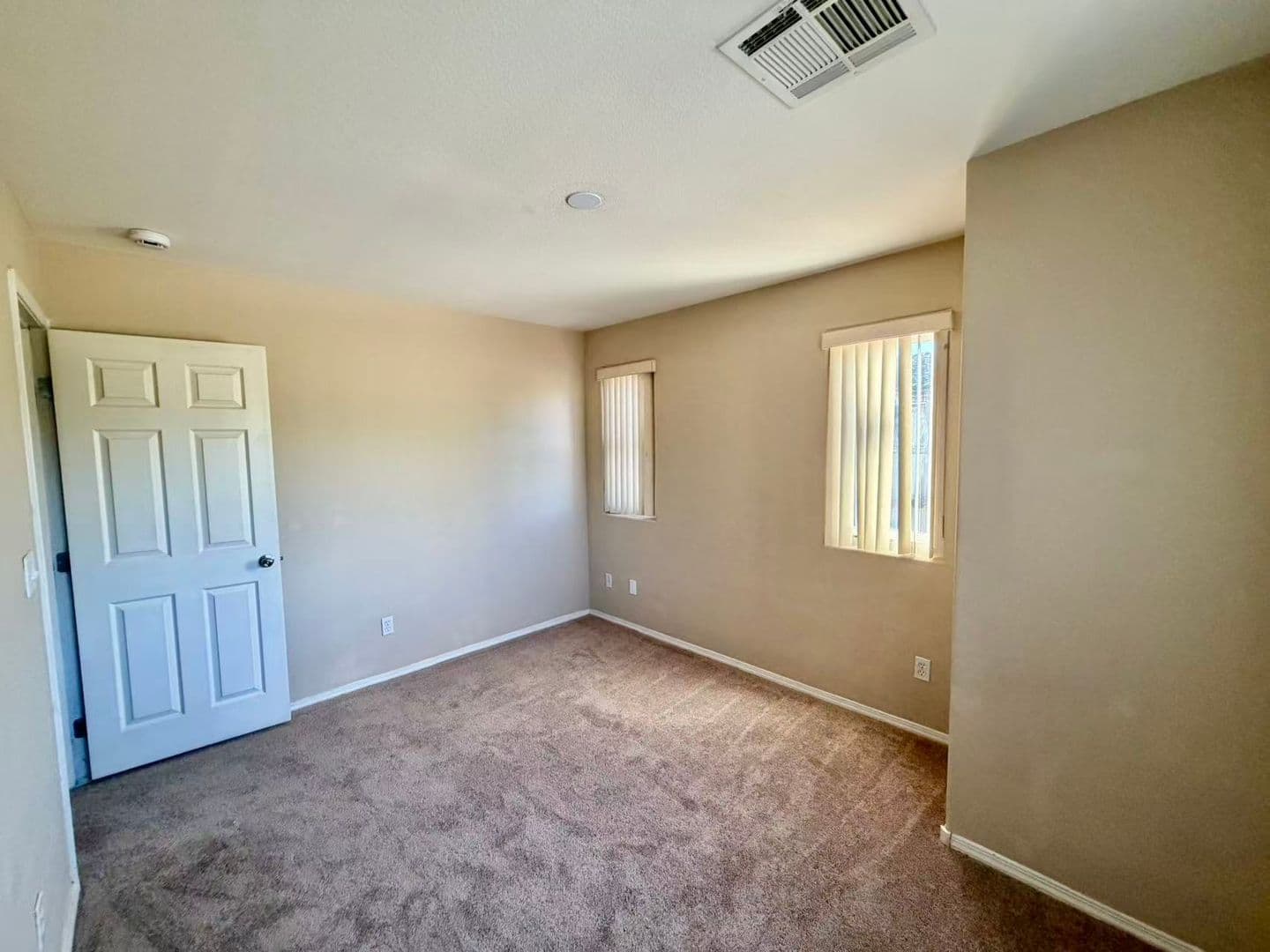 Henderson House: 1943 Sundown Canyon Dr