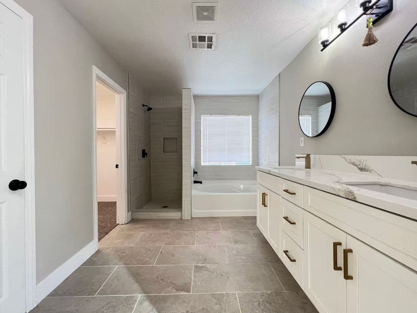 Las Vegas House: 8469 Cavaricci Ave