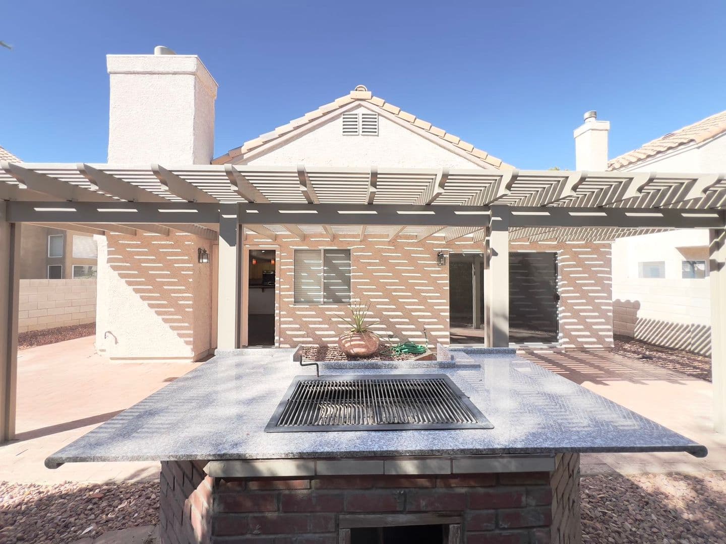 Henderson House: 54 Sea Holly Way