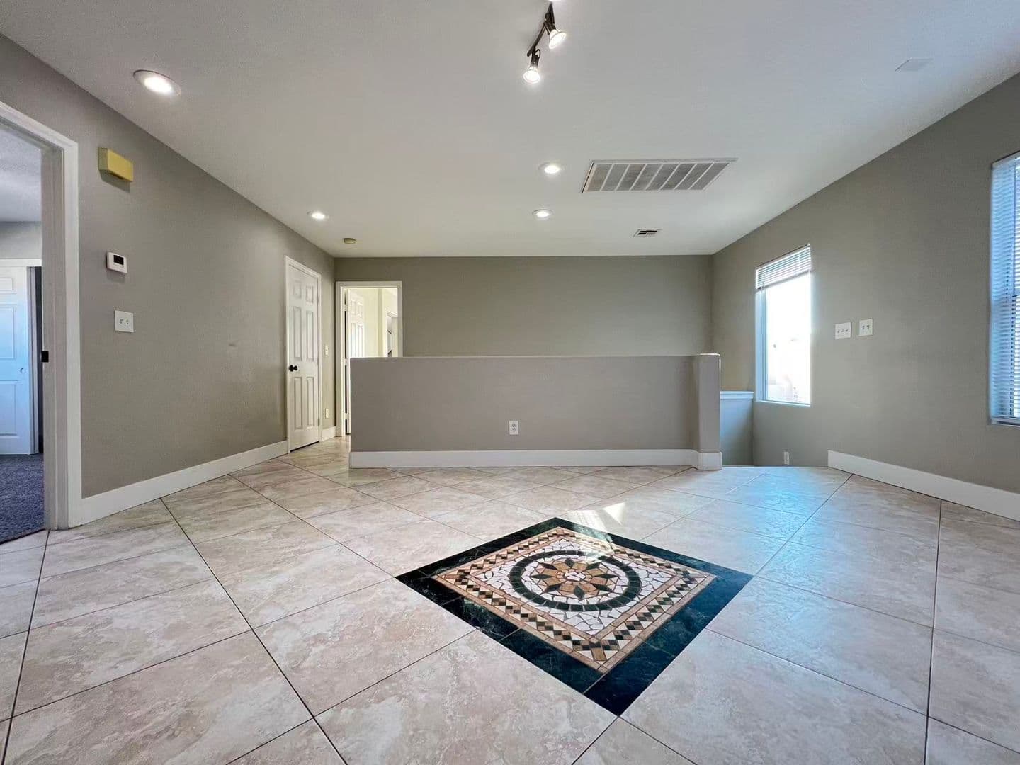 Las Vegas House: 8469 Cavaricci Ave