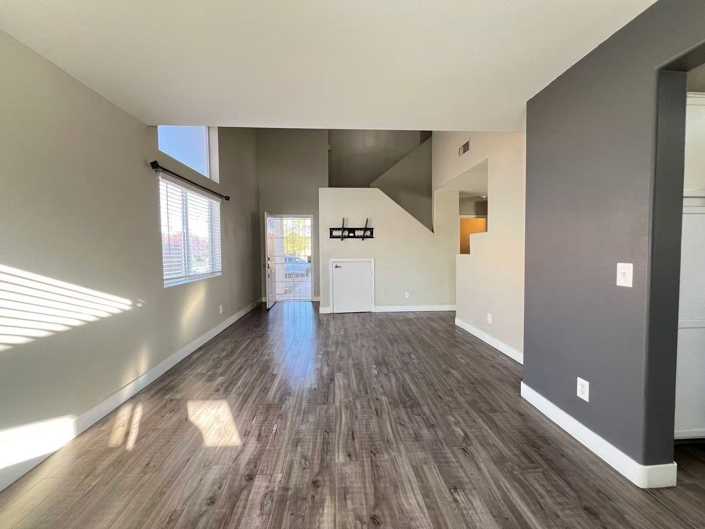 Las Vegas House: 9363 Graceful Gold St
